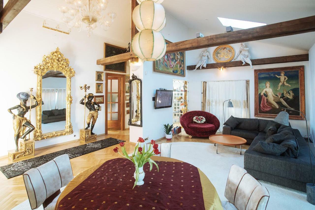 Unique Luxury Loft With Terrace In Old Town Apartment Praha Bagian luar foto