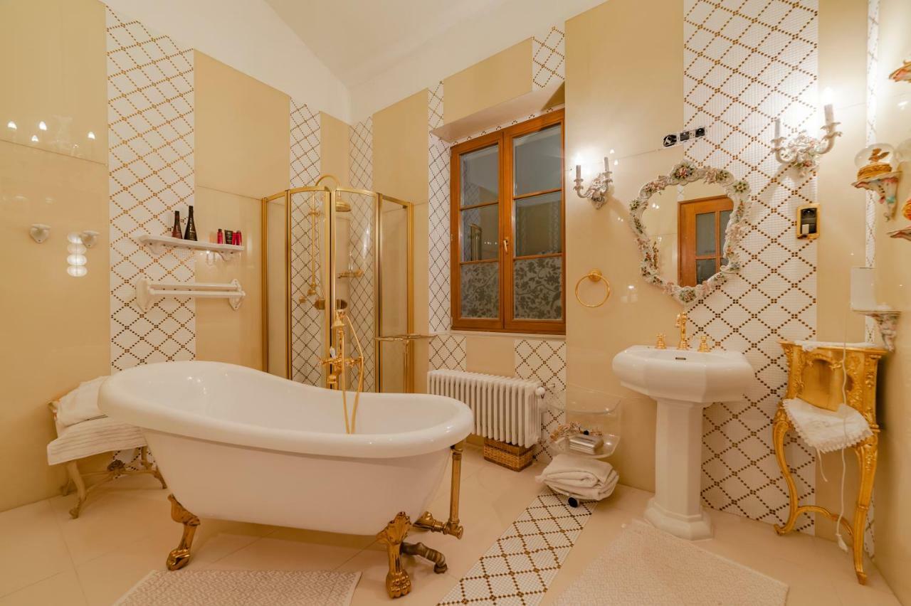 Unique Luxury Loft With Terrace In Old Town Apartment Praha Bagian luar foto