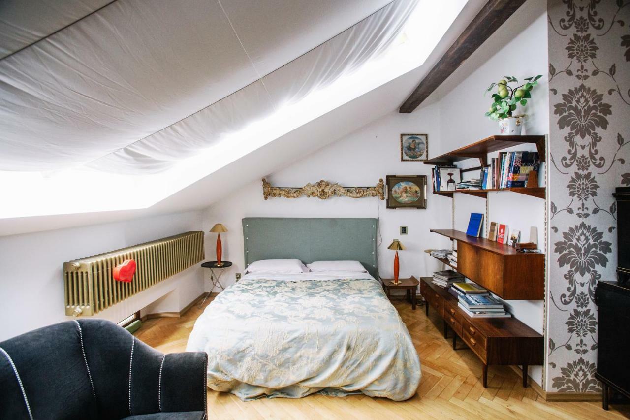 Unique Luxury Loft With Terrace In Old Town Apartment Praha Bagian luar foto